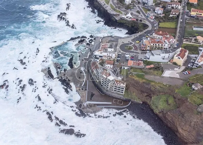 Moniz Centro I * Porto Moniz